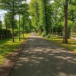 Сasa de vacaciones Maison Mayel - élégance&nature à 30 Min De Paris, Proche Chantilly Lamorlaye